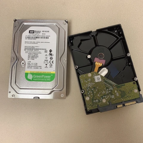 Hard disk storage system by HIPHEN