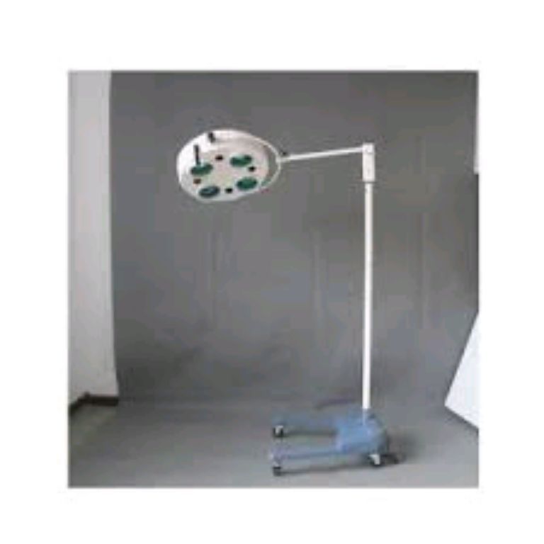 Operating Light 4 Bulb by Scantrik