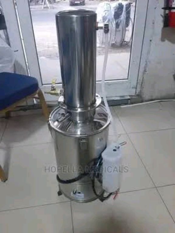 Laboratory Water Distiller Machine by Scantrik