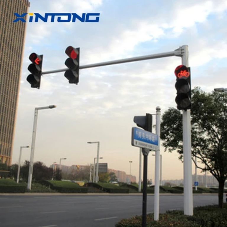 Traffic 200mm Light By HIPHEN