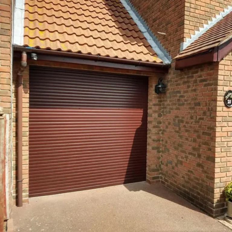 Rapid rolling door by HIPHEN