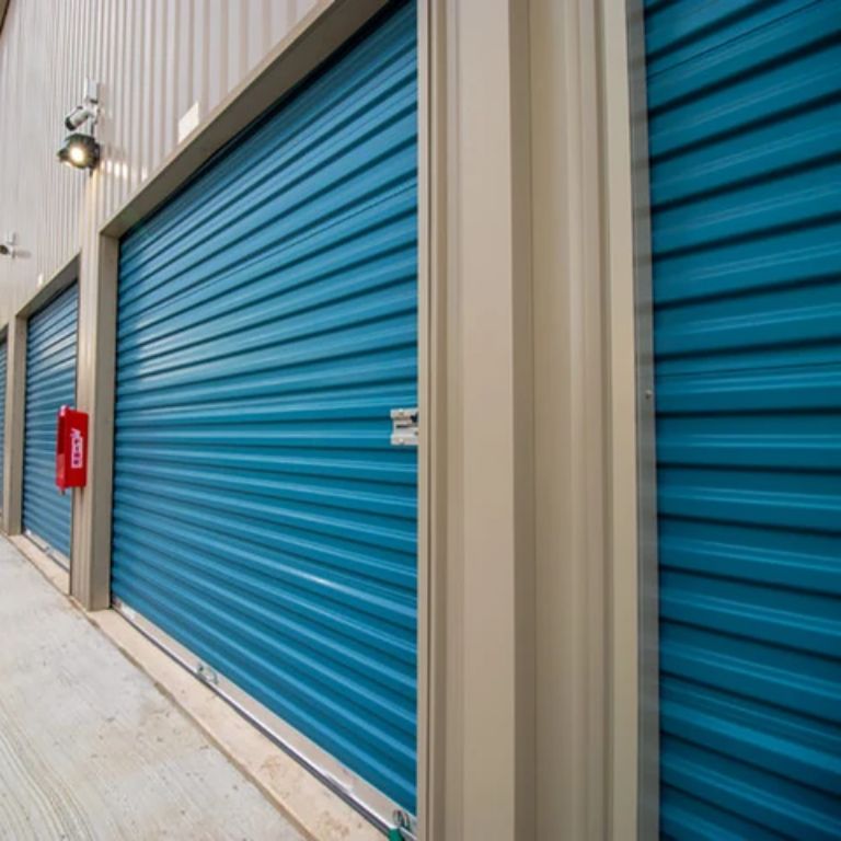 Security shutter by HIPHEN