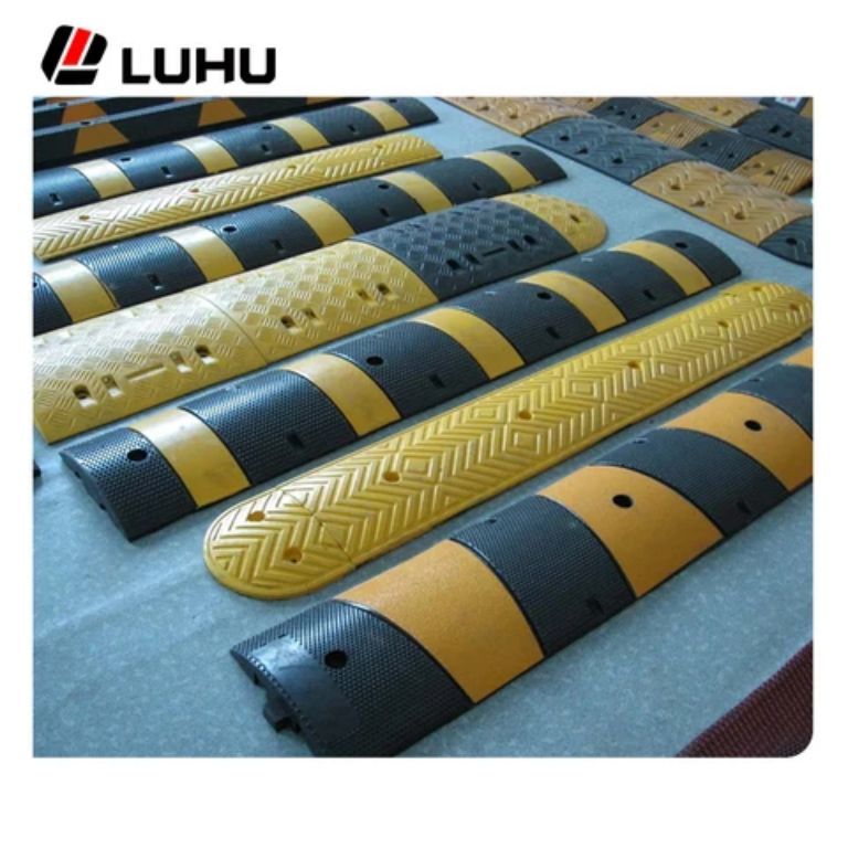 Rubber road speed bump by HIPHEN