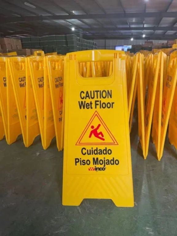 Safety wet Floor sign by HIPHEN