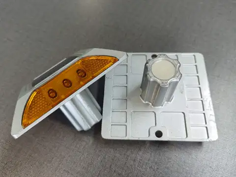 Road traffic stud by HIPHEN