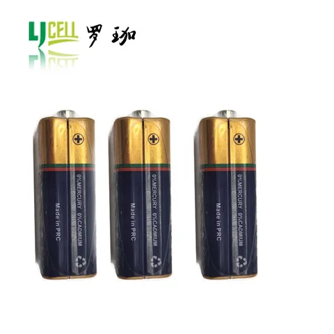 9v ultra Duracell battery by HIPHEN