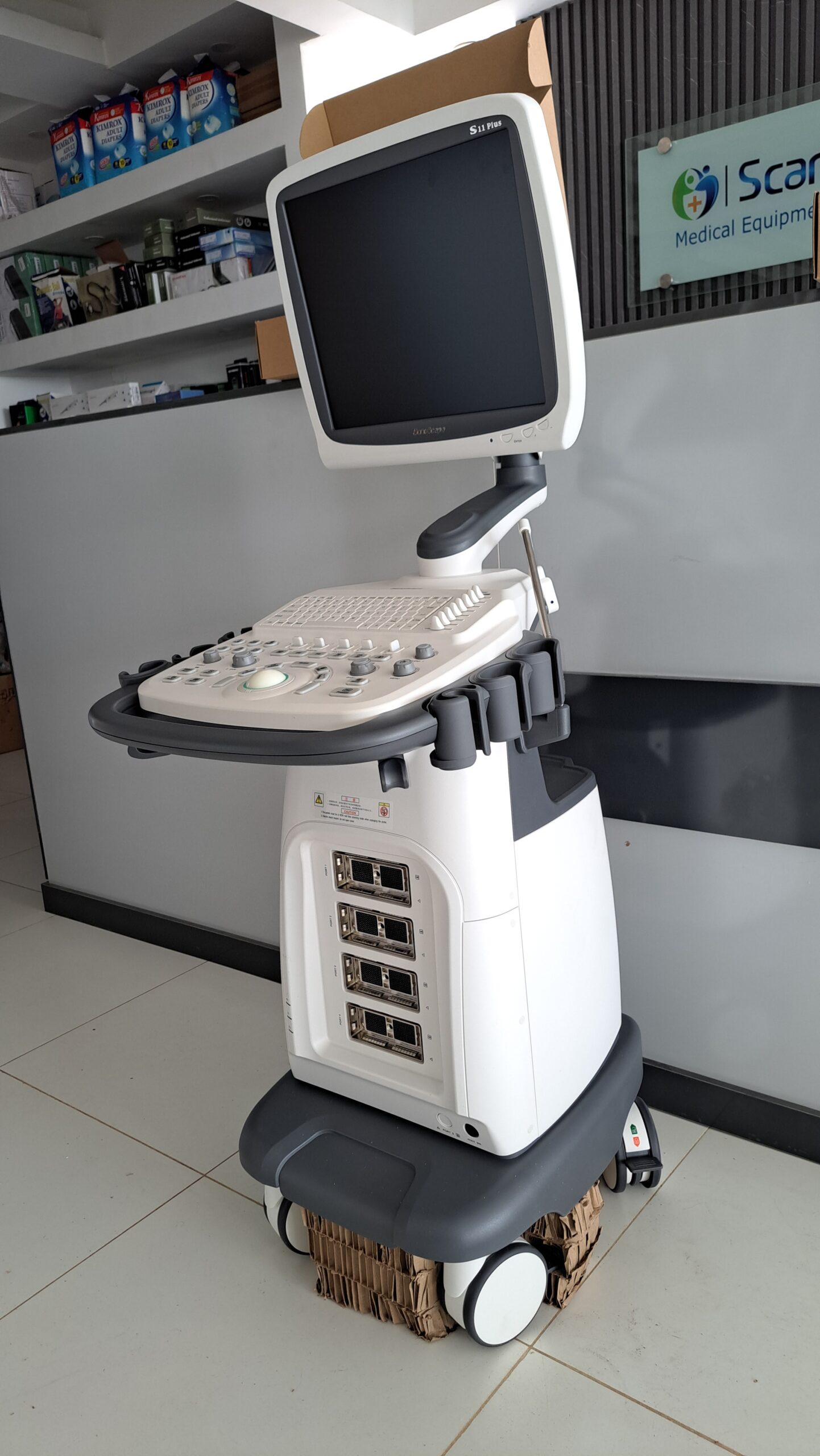 Professional medical sonoscape S11 plus Ultrasound machine with Cardiac and convex probe by Scantrik