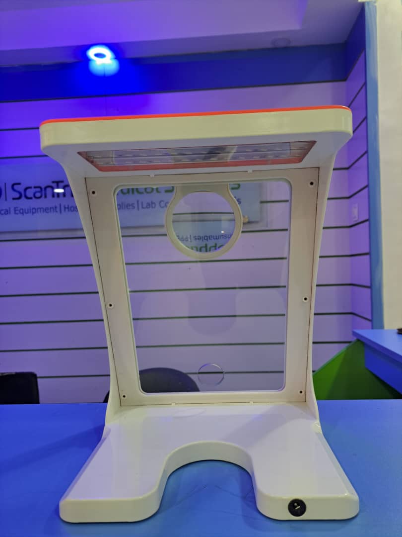 Medical Dental lamp magnifying glass by Scantrik