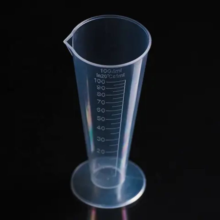 Glass Measuring Cup by Scantrik