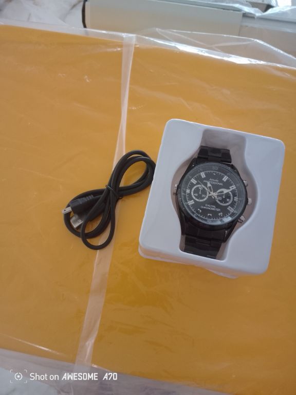 Wrist camera watch by HIPHEN