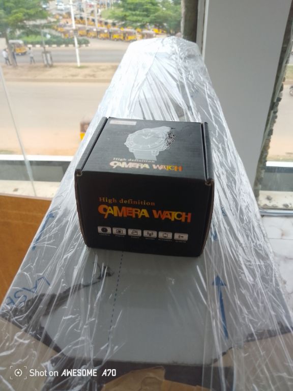 Smart wrist watch by HIPHEN