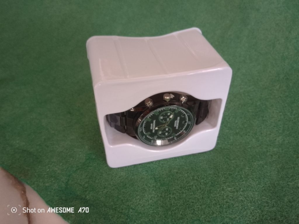 Spy wrist watch surveillance camera by HIPHEN