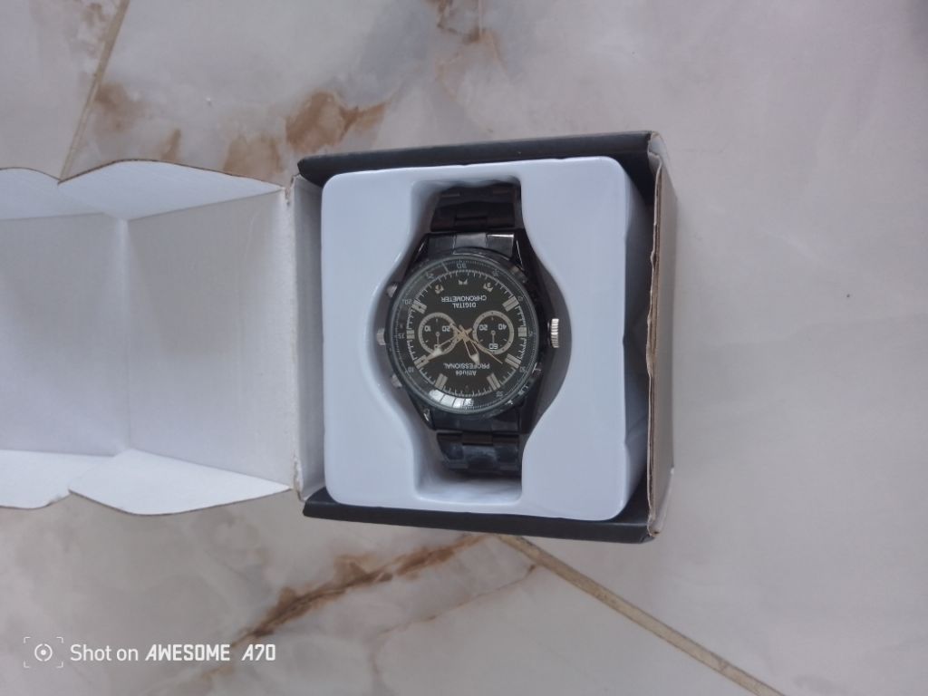 Wrist Watch HD surveillance camera by HIPHEN