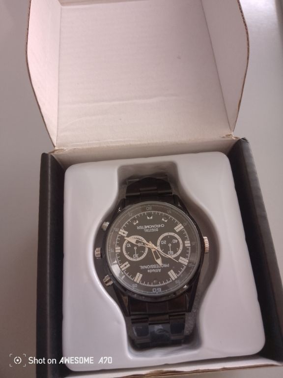 High definition camera watch by HIPHEN