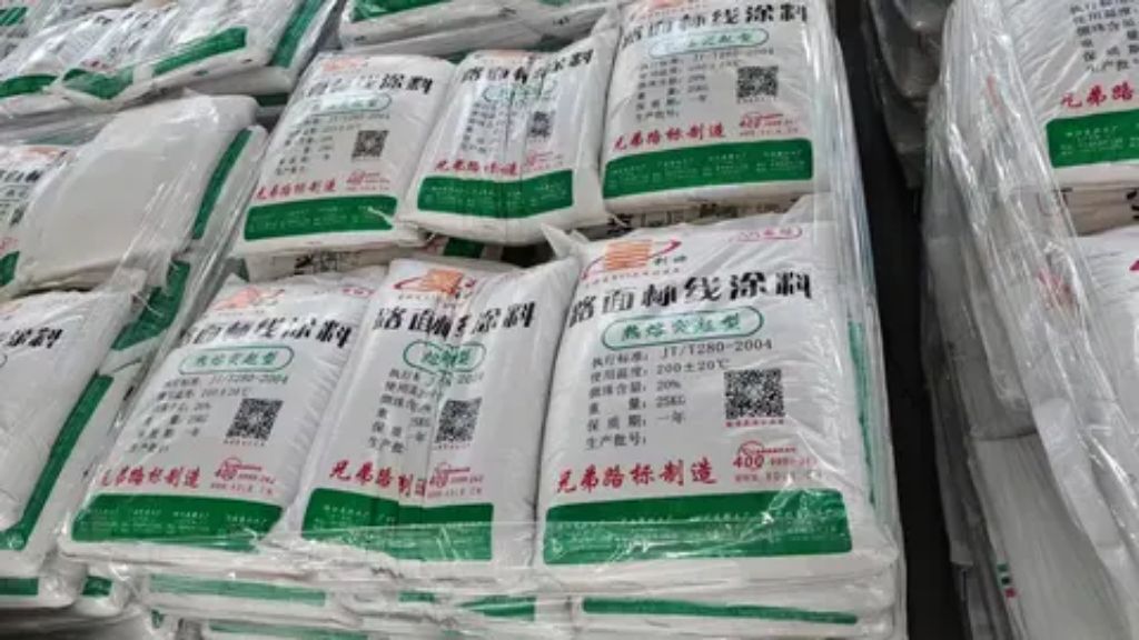 Thermoplastic pavement marking paint by HIPHEN
