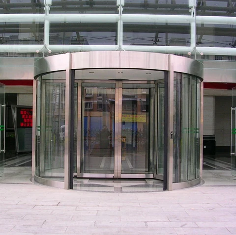 Automatic revolving door by HIPHEN