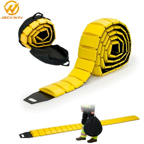 Portable Speed Bump with Delineator by HIPHEN
