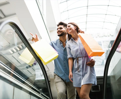 Horizontal moving walkway by HIPHEN