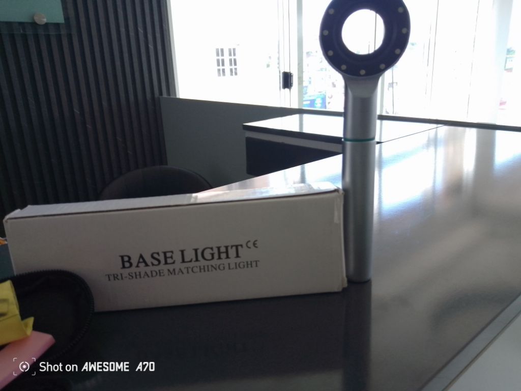 Dental LED Lamp For Matching Light by Scantrik