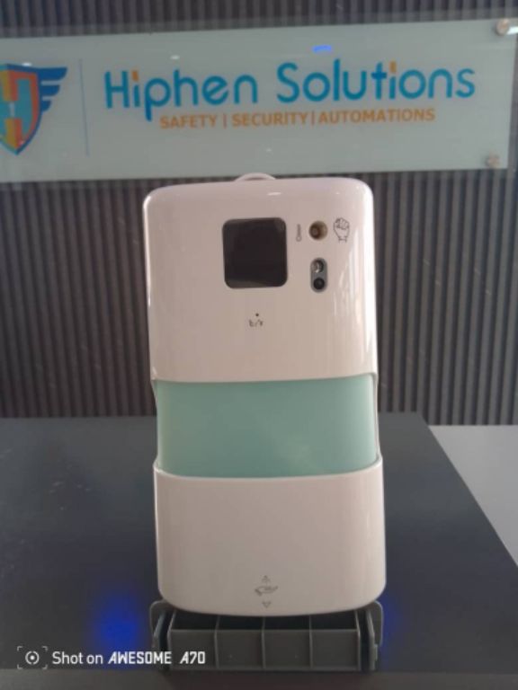 Touch Automatic soap dispenser by HIPHEN