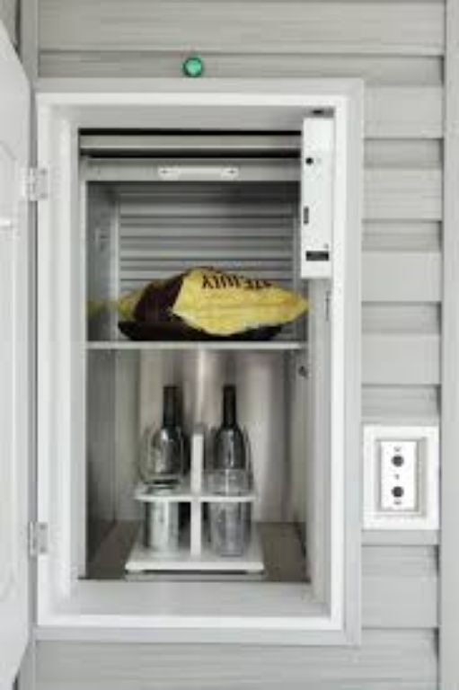 Material Lift by Hiphen