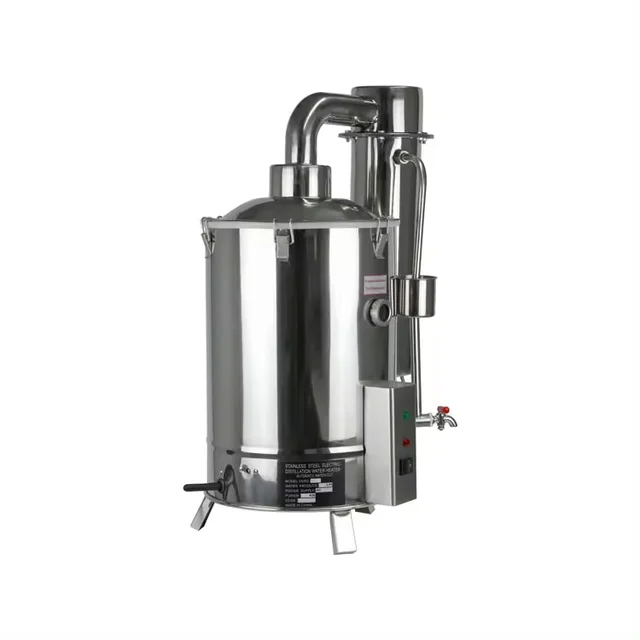 Manual distiller by Scantrik