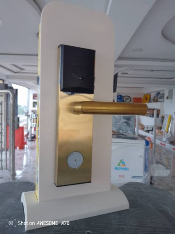 Intelligent RFID Card Key by HIPHEN