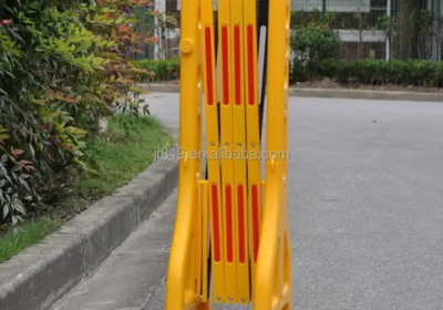 plastic-road-barier-1