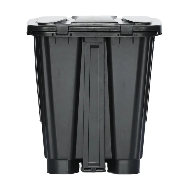 Pedal trash container by Scantrik