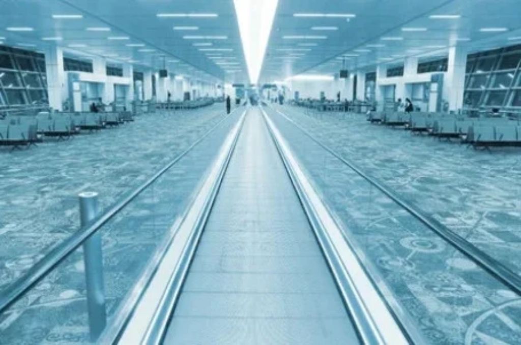 Moving Walkway Network by Hiphen