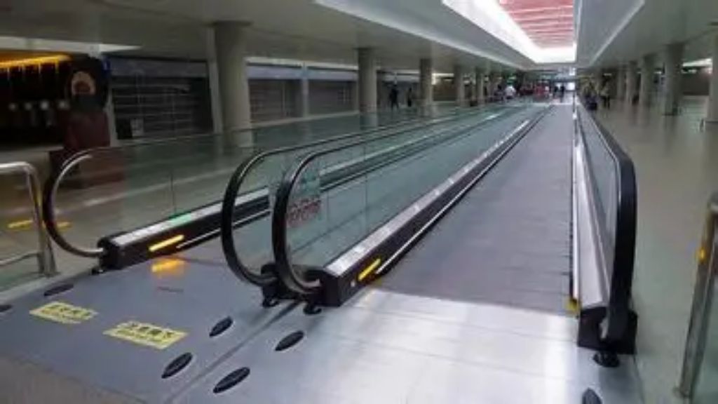 Escalator Travelator by Hiphen