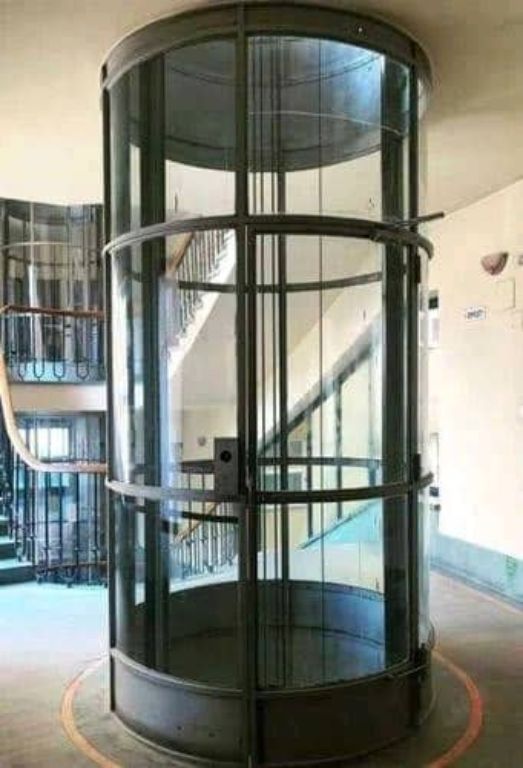 Capsule Elevator by Hiphen