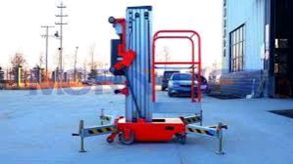 Telescopic Mast Lift by Hiphen