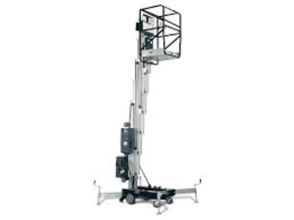 Vertical Mast Main Lift by Hiphen