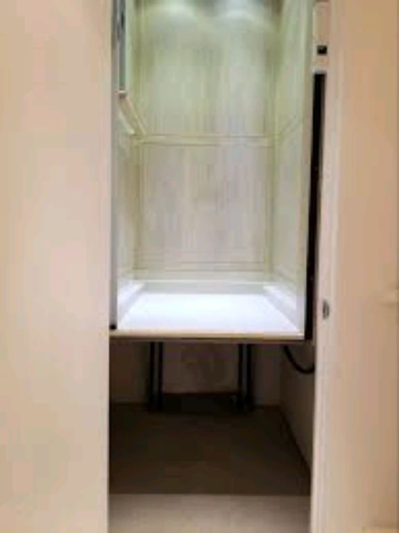 Wholesale Pitless Lift by Hiphen