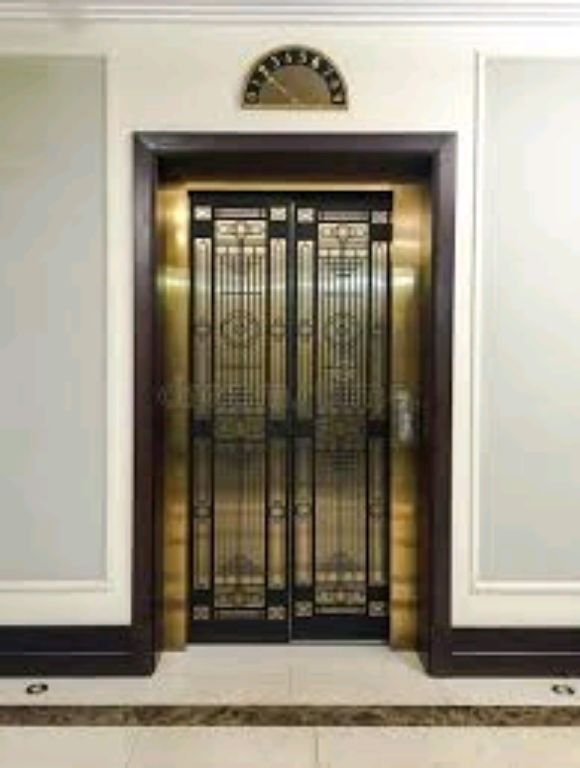 Customized wood elevator By Hiphen