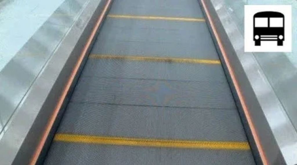 Elevator Lift airport passenger conveyor lift moving Walkway by Hiphen