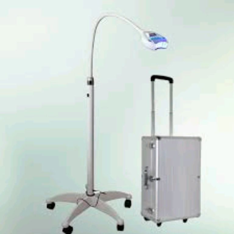 Professional dental teeth whitening machine by Scantrik