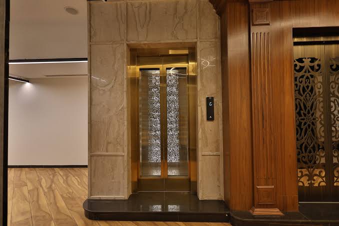 Platform hotel elevator by Home lift elevator