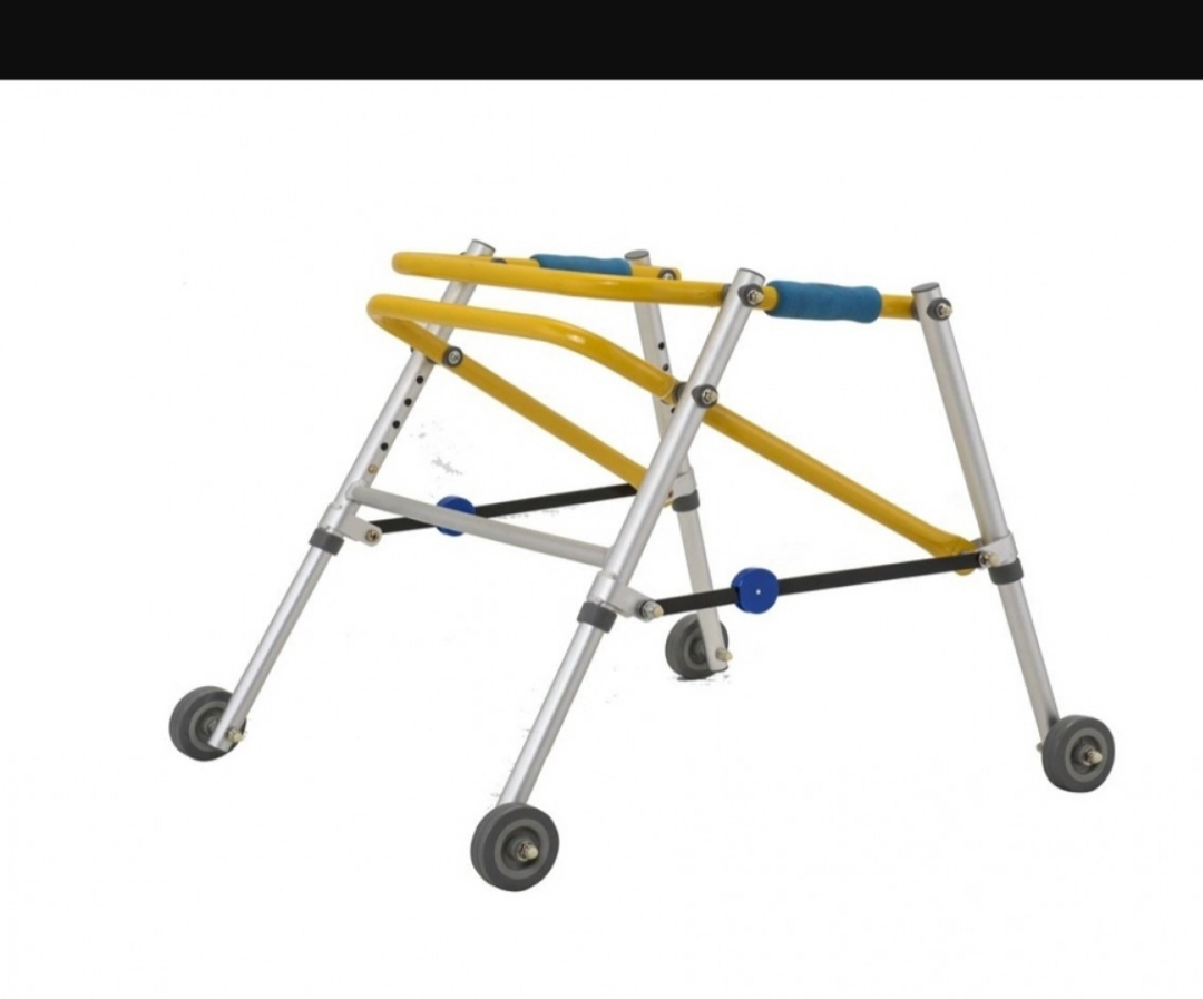 Children walking aid by Scantrik