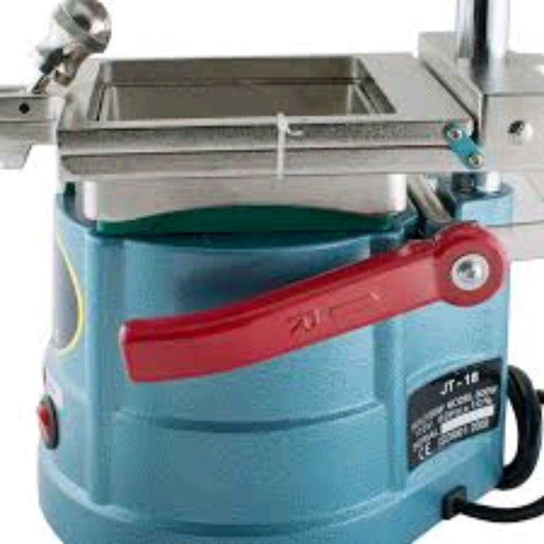 Dental Vacuum Former by Scantrik