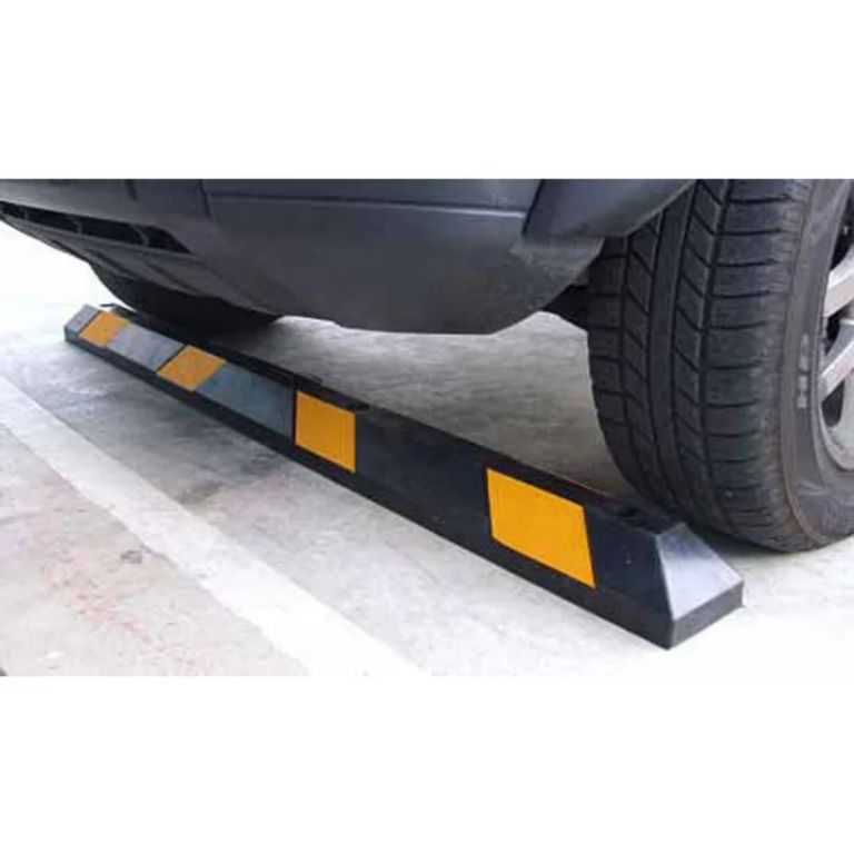 Vehicle Stopper 1,650mm by Hiphen