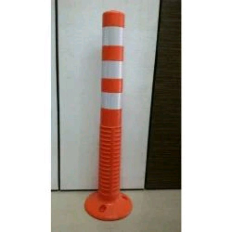 Delineator Post by Hiphen