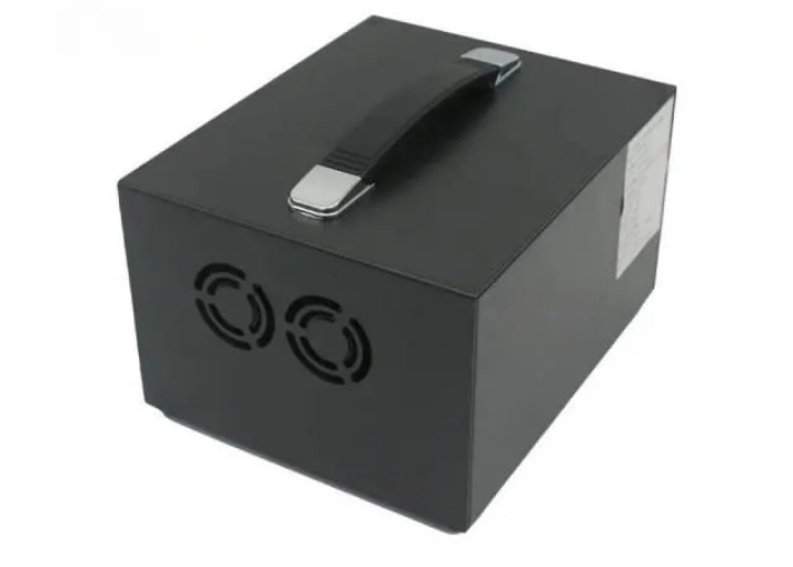 Alphar 500W Solar-Charged Power Station by Hiphen solutions