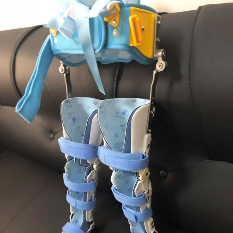 Kids’ Hip Positioning Brace by Scantrik