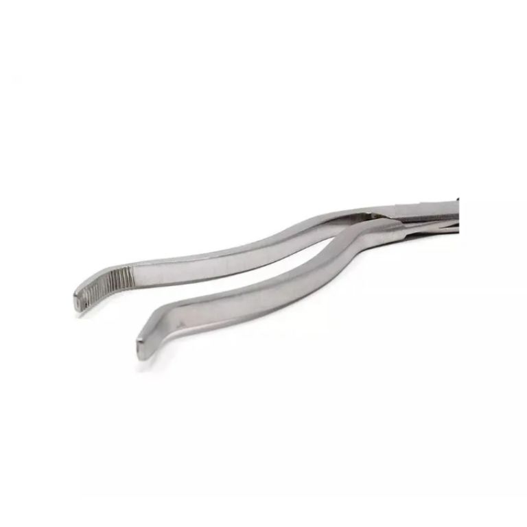 Artery Forceps by Scantrik