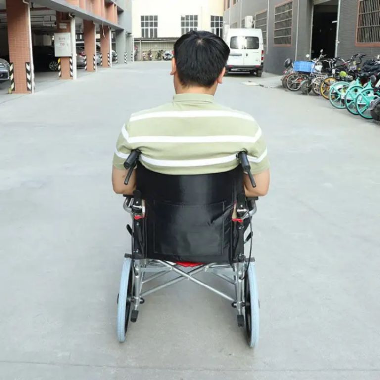 Lightweight children’s wheelchair by Scantrik