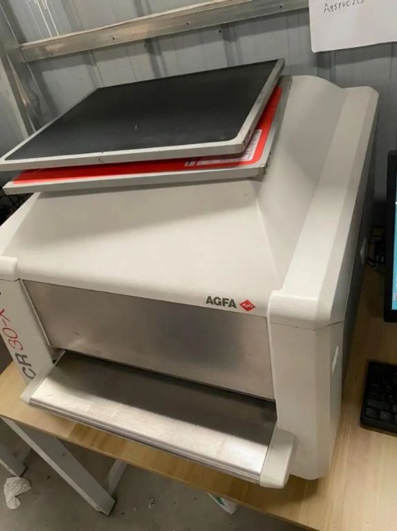 Refurbished AGFA CR30-X CR System with Workstation by Scantrik