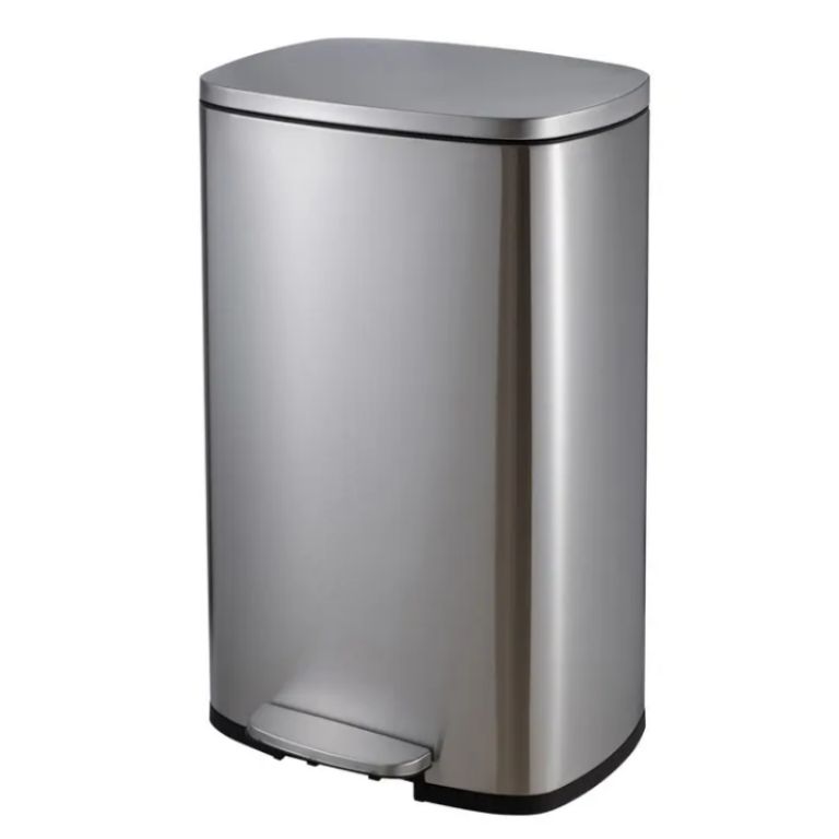 Industrial Trash Bin by Scantrik