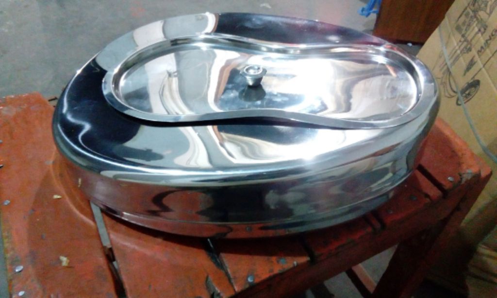 Easy Access Bedpan by Scantrik